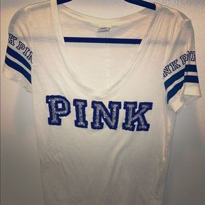 💖PINK sequin logo v neck X-SMALL💖